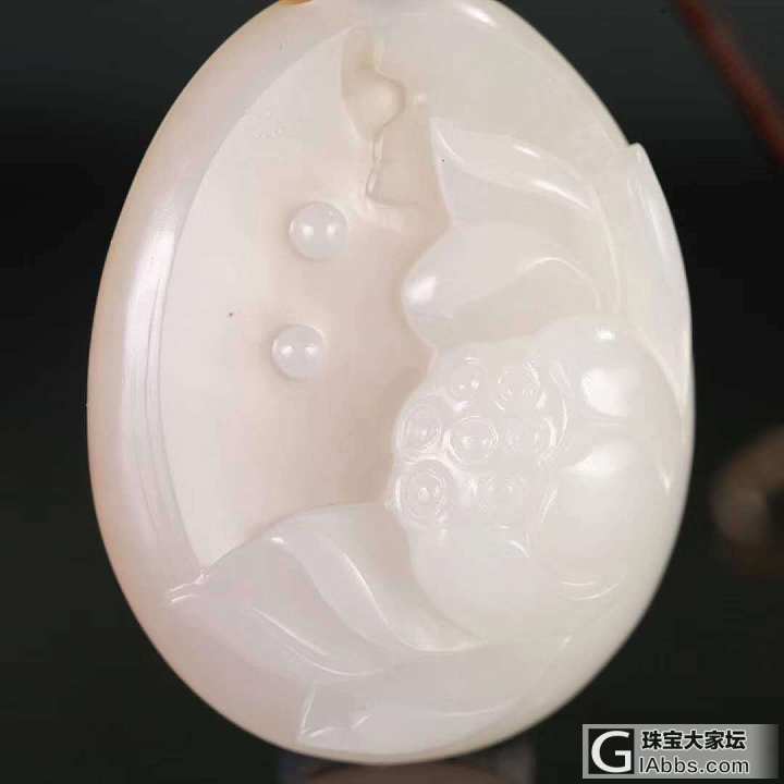 【爱玉玉铺】省级玉石雕刻大师叶清作品：清莲！_白玉和田玉挂件
