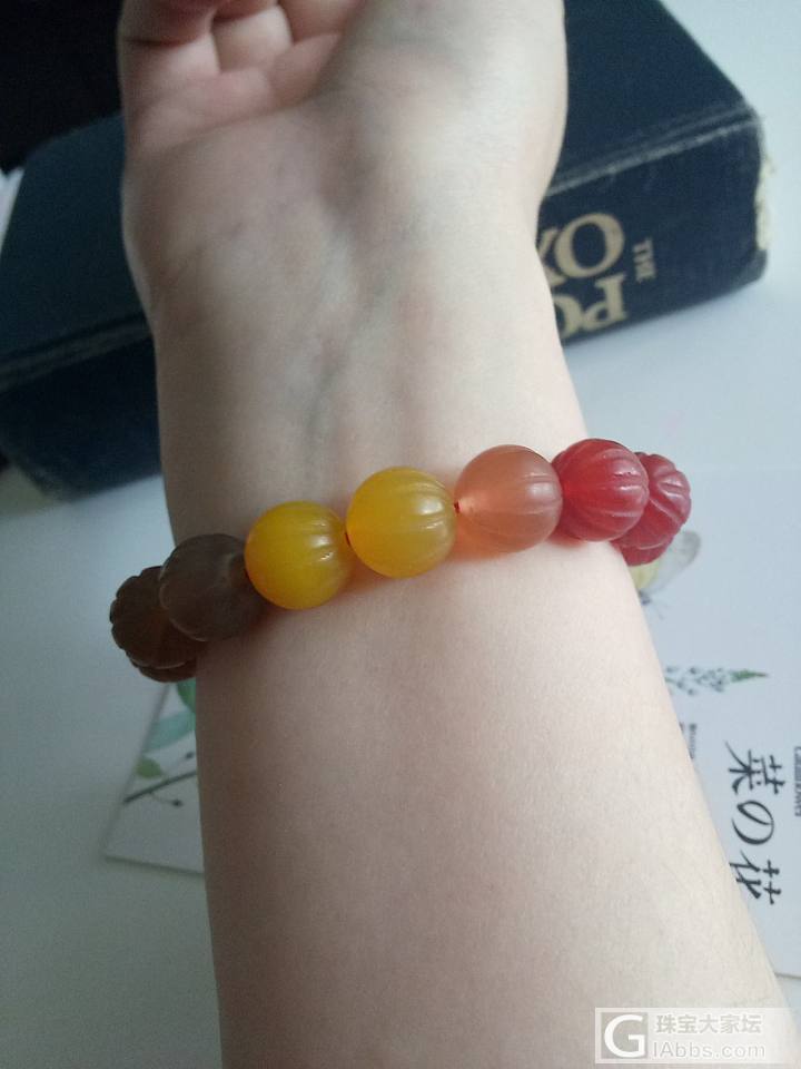 晒晒和田玉小物件_挂件珠串和田玉