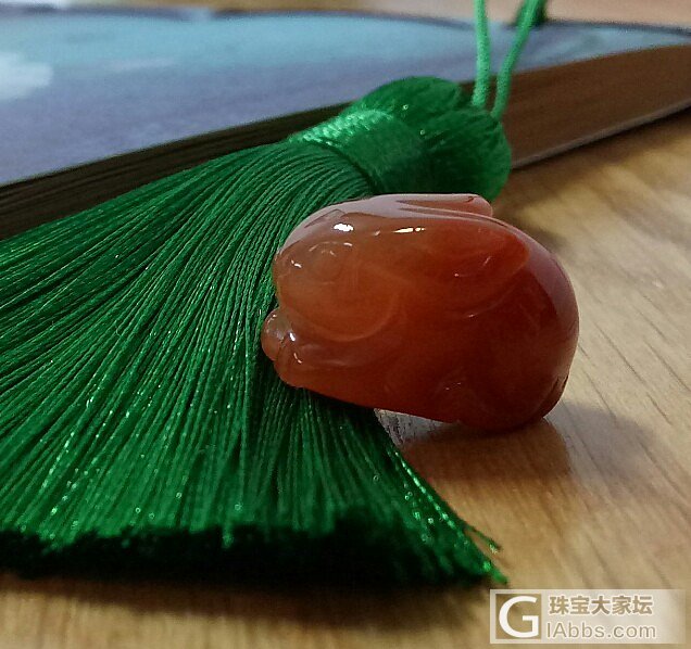 晒晒和田玉小物件_挂件珠串和田玉