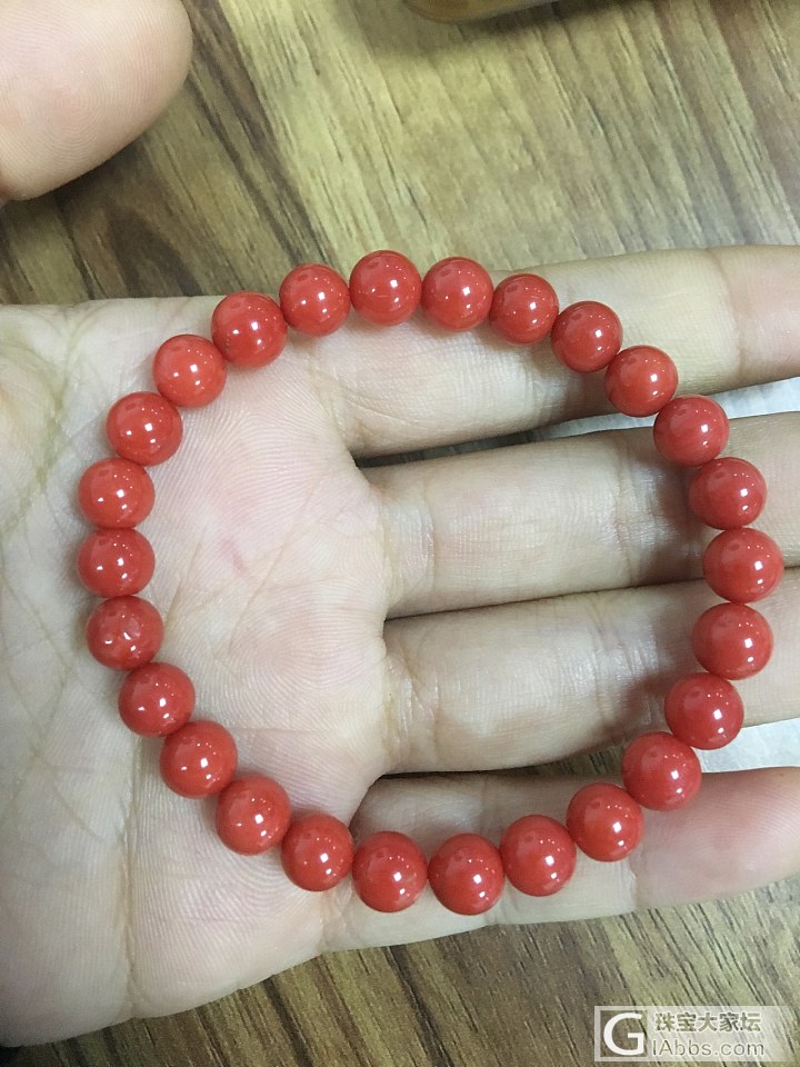 我是珠宝新人，红珊瑚是我最先接触的珠宝_珠串珊瑚
