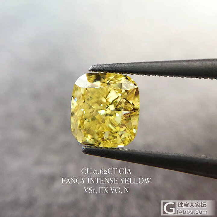 现货一枚 黄钻小精品
GIA 0.62ct ,FIY 浓彩满色靓货
后附推荐款式..._彩钻