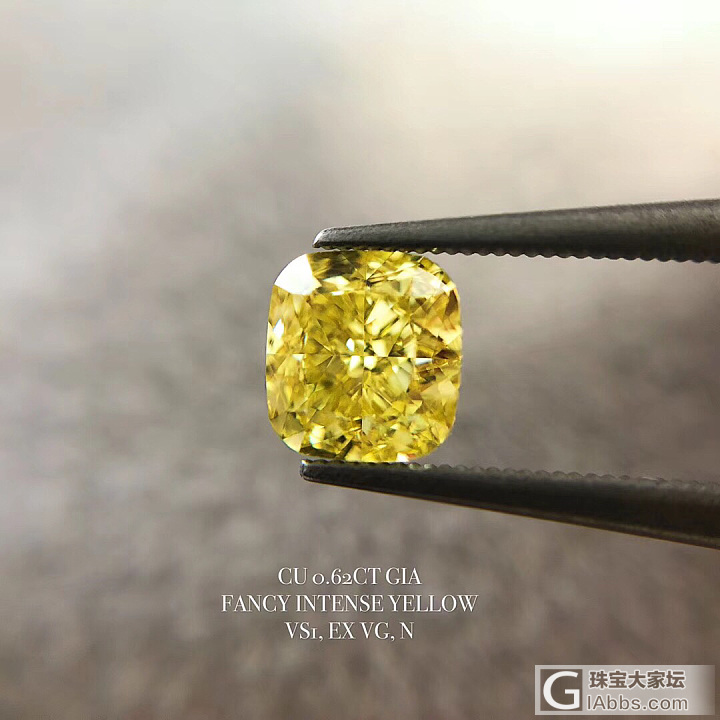 现货一枚 黄钻小精品
GIA 0.62ct ,FIY 浓彩满色靓货
后附推荐款式..._彩钻