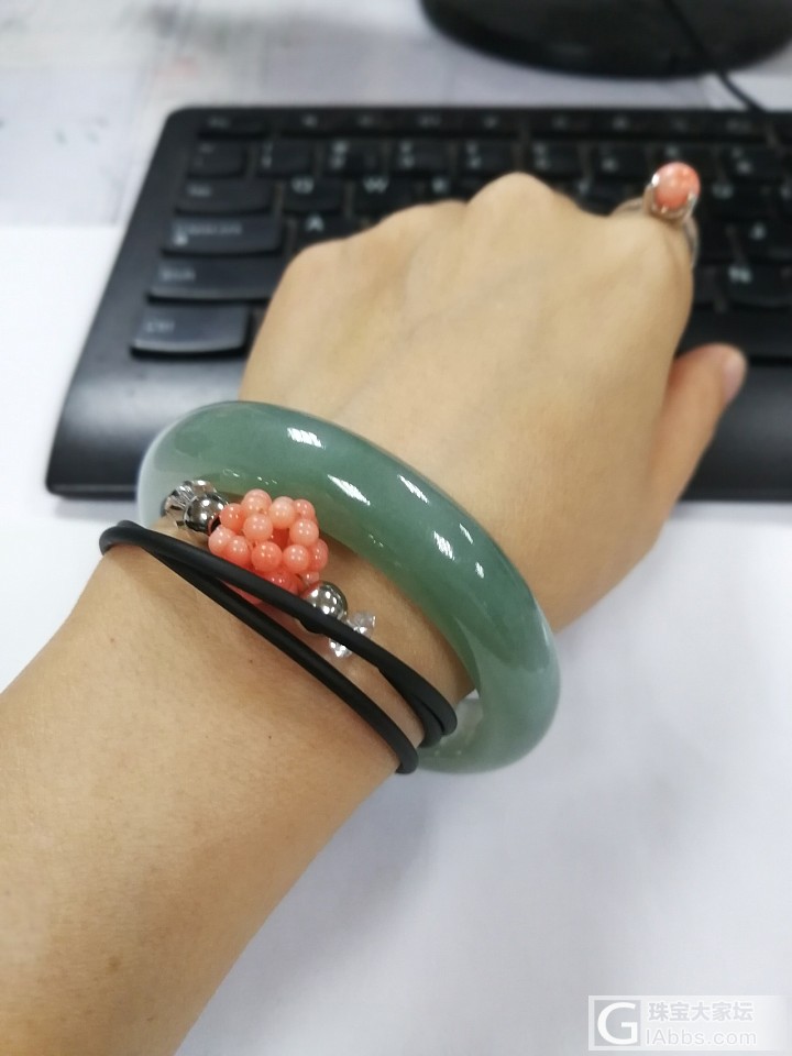 翡翠和珊瑚混搭_搭配珊瑚翡翠