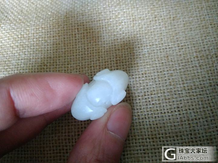 出两个萌版宝宝锁_挂件和田玉