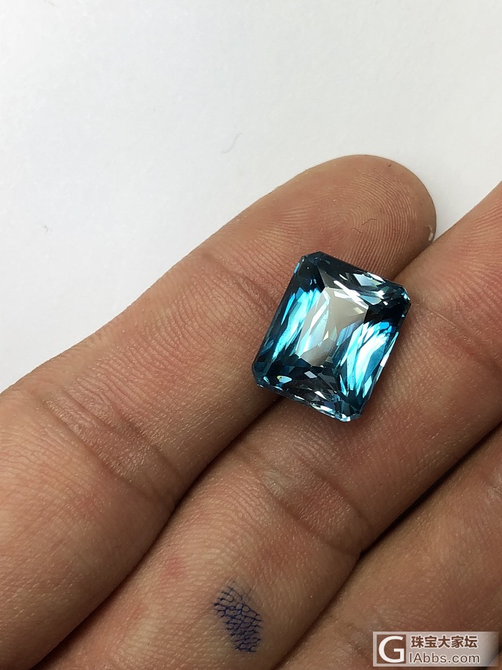 天然锆石！大颗粒，雷迪恩切工！关注vx473056733_锆石刻面宝石