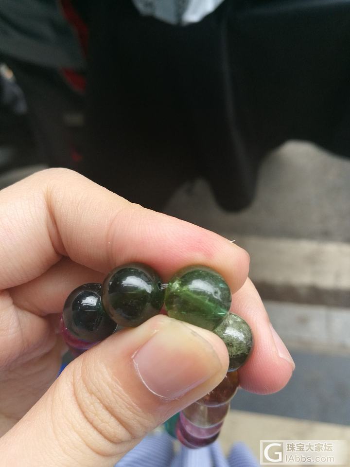 来曝光一个屠龙刀说买断，又要挑刺退货，然后寄回后磕了珠子不认的坛友_交易趣闻