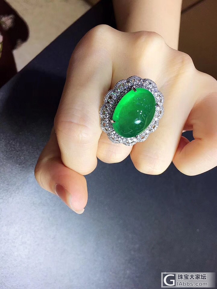 【永恒的爱18号】18k金天然南非钻石镶嵌哥伦比亚祖母绿戒指 18.9ct_祖母绿戒指