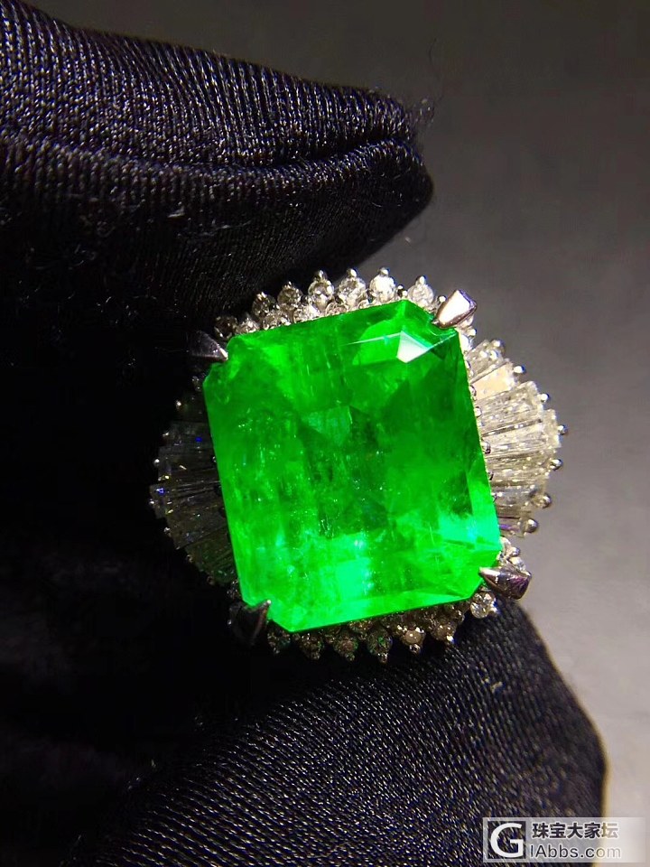 【永恒的爱23号】哥伦比亚祖母绿戒指 色美体透 pt铂金镶嵌 8.88ct_祖母绿戒指