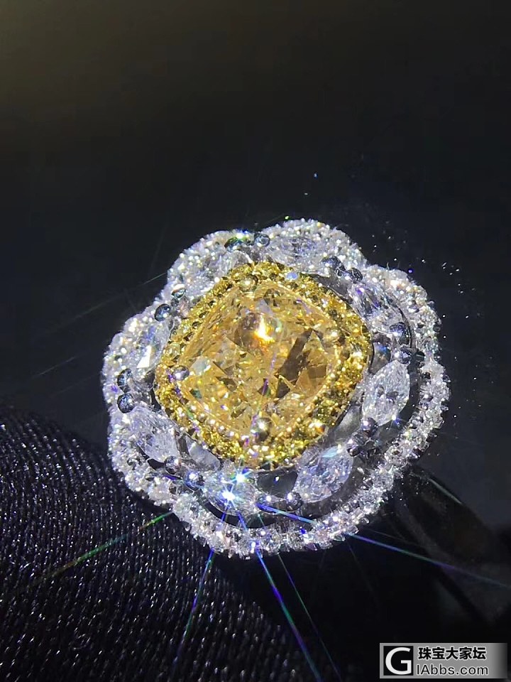 【闪耀1号】18k金钻石镶嵌天然黄钻戒指 主石1.01ct 副钻0.381ct_彩钻戒指