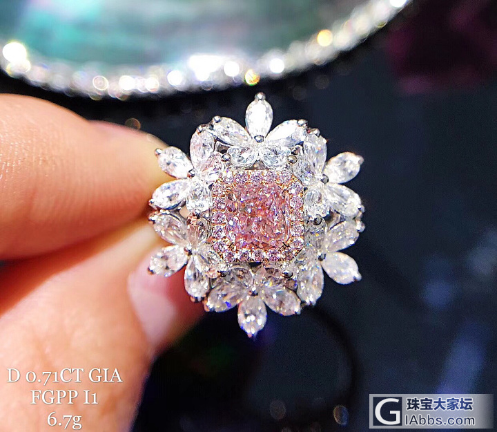 *成品粉钻*   两用款
参数：主石0.71CT GIA FGPP I1  小白..._戒指彩钻