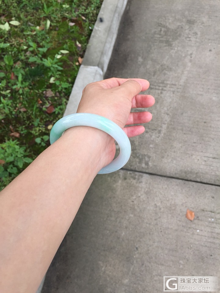 出闲置。翡翠圆条、南红、珍珠吊坠、蜜蜡扣子都有一丢丢_挂件珠串手镯蜜蜡翡翠南红