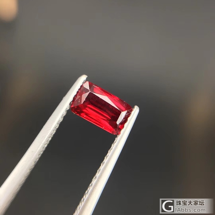 Aigs国际证书，无烧鸽血红。1.0ct，7000一克拉。玻璃体，火彩好，颜色正..._刻面宝石红宝石