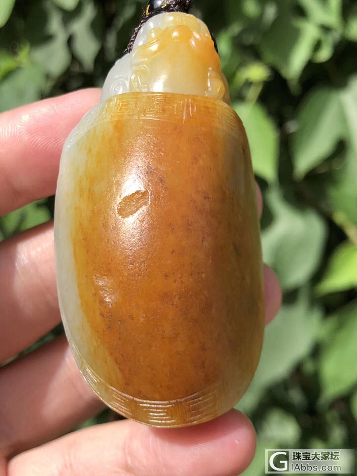 玩玉的圈子里，从来都不缺乏故事，淘到宝了，欢呼雀跃；吃了药，捶胸顿足。
一直以来..._和田玉