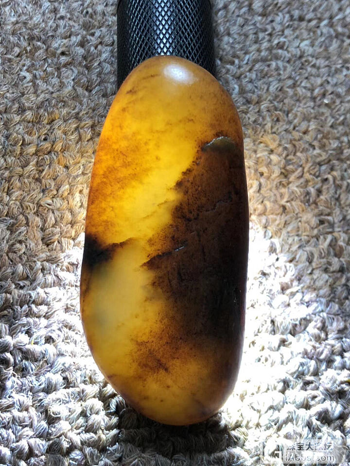 玩玉的圈子里，从来都不缺乏故事，淘到宝了，欢呼雀跃；吃了药，捶胸顿足。
一直以来..._和田玉