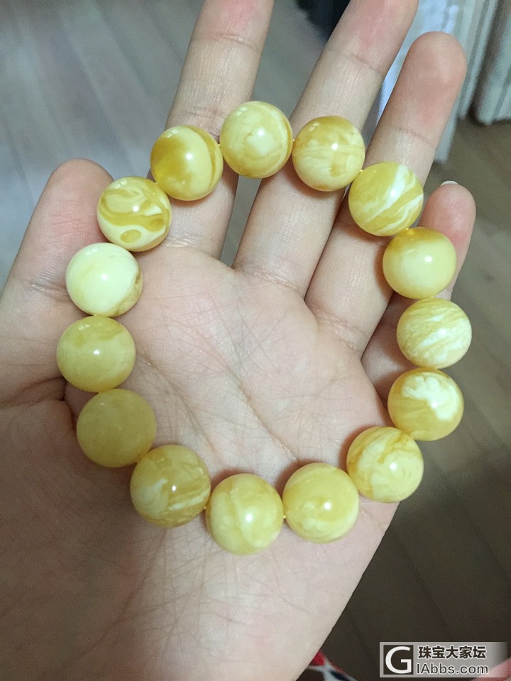 出一个蜜蜡手串_珠串琥珀蜜蜡