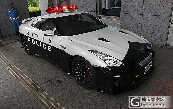 日本市民赞助警方警車。GTR 😋0-100km 👀👀👀0.42秒_贴图车