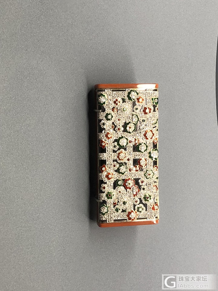 梵克雅宝珠宝展，雅艺之美，太赞了_彩色宝石设计梵克雅宝展会