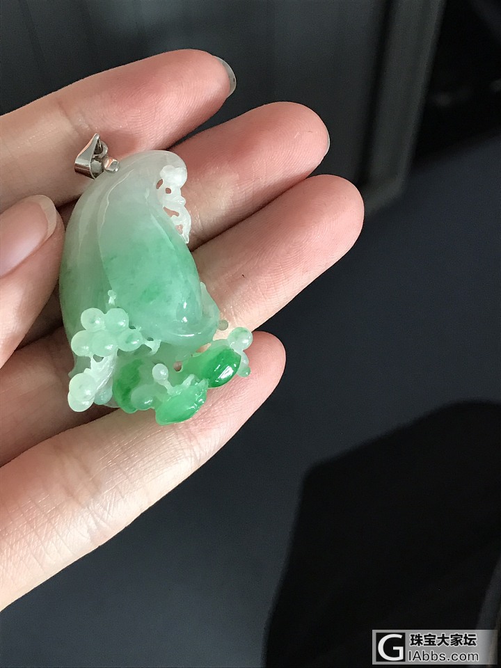 甜甜的玉兰花_挂件翡翠