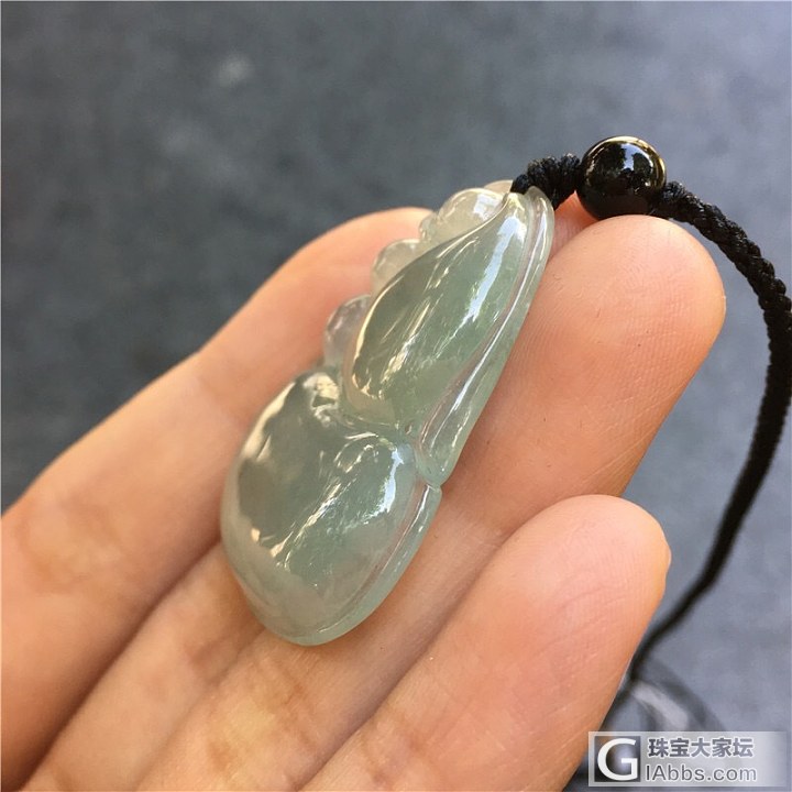 根据送礼的对象选择适合 的翡翠礼物_首饰