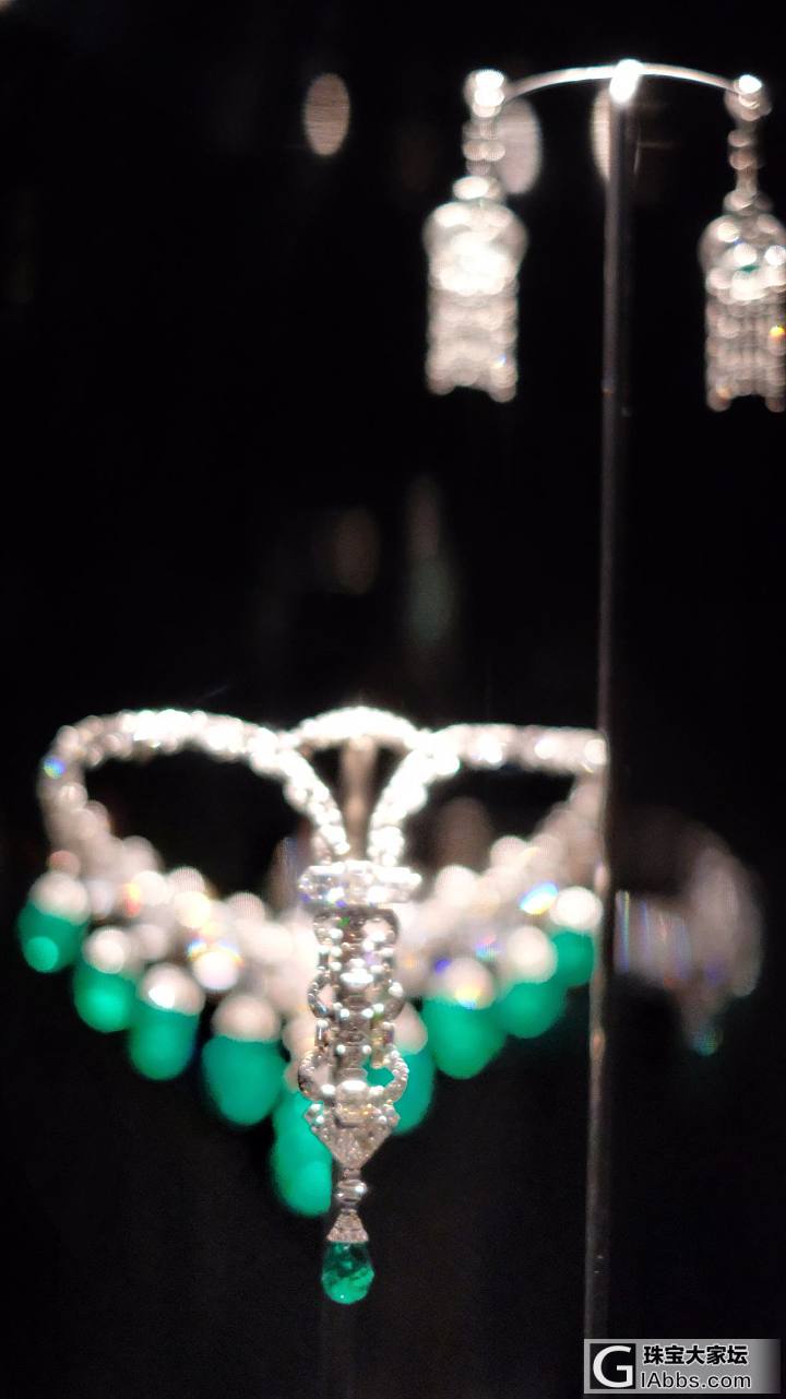 梵克雅宝展，各种红宝石祖母绿蓝宝石欧泊黄金白钻大黄钻了解一下_钻石名贵宝石博物馆梵克雅宝彩色宝石