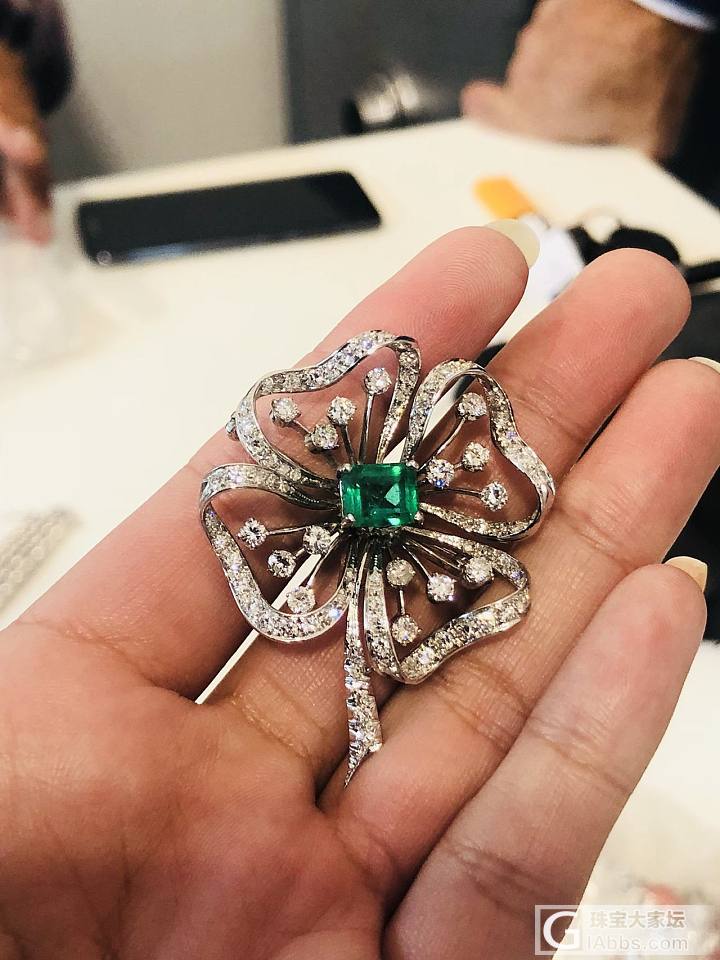 分享些欧洲古董珠宝展上难得一见的宝贝们_古董首饰