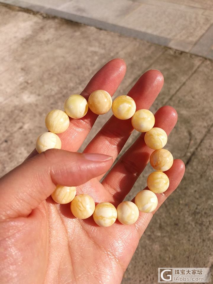 一觉醒来，首饰和阳光都在_珠串琥珀蜜蜡和田玉