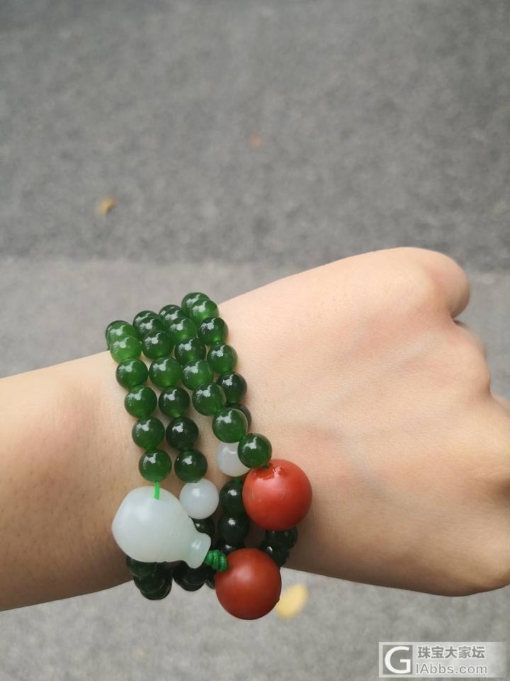 2018年的最后一个大假，晒个碧玉吧_耳坠珠串碧玉