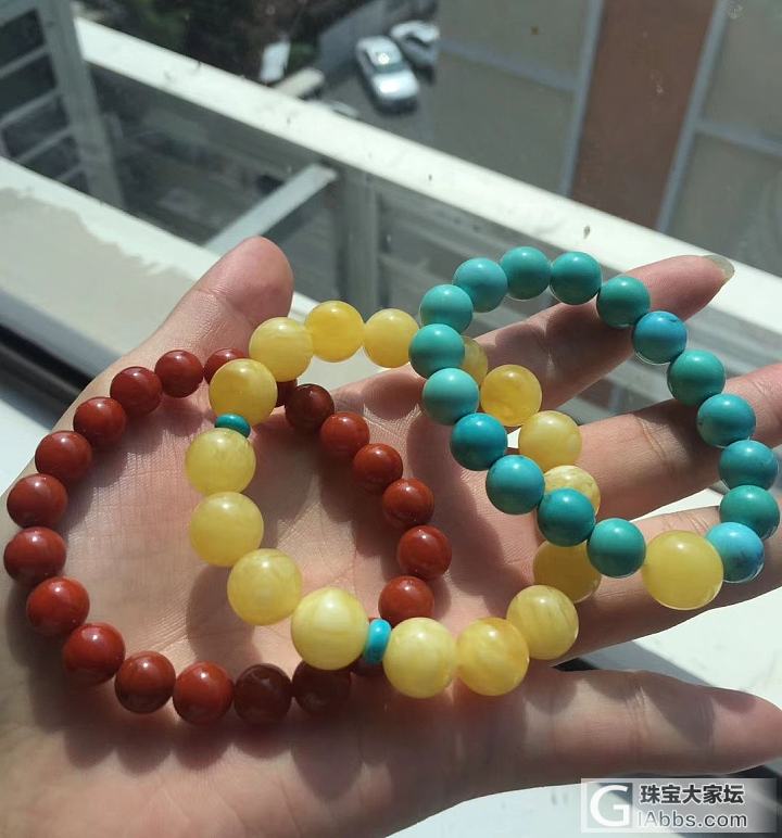 阳光是最好的美颜工具_琥珀蜜蜡南红松石珠串