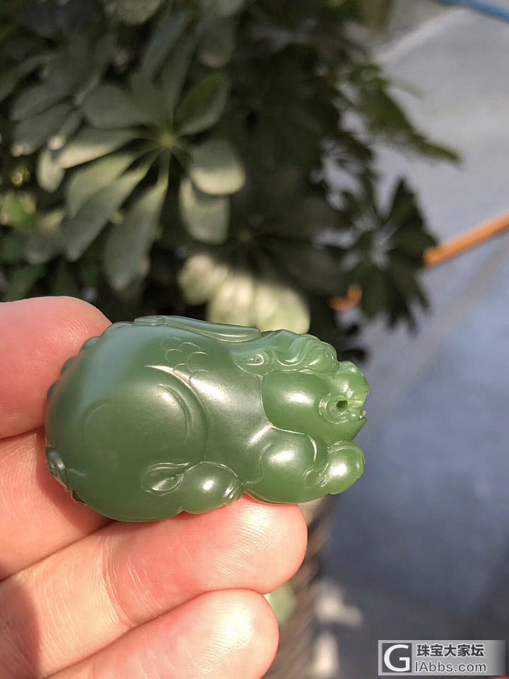 和田玉碧玉貔貅，顶端货，颜色属于碧玉的阳绿，密度又细，精工细作，2.5/4.5/..._挂件和田玉