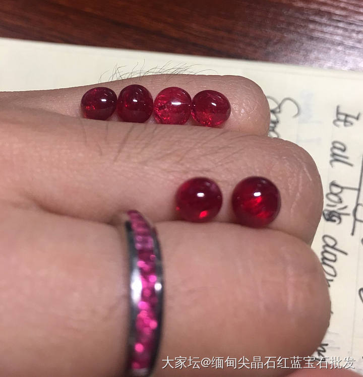 如何能把宝石颜色拍出来，而又拍不出手毛_彩色宝石