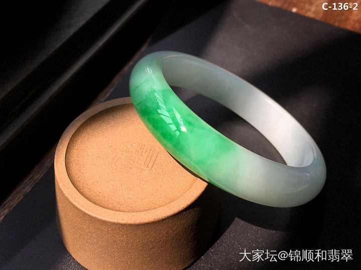喜欢翡翠的人都是不一般的人_翡翠