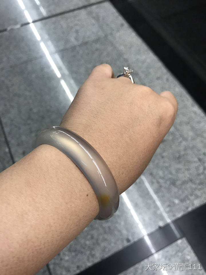 潘家园游记_手镯玉髓翡翠