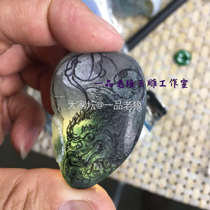 工作日志 ~ 分享两个有玻璃光泽的料子及成品的过程_闲聊大家谈玉工翡翠