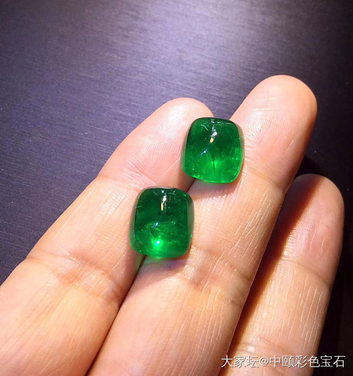 ##中颐天然哥伦比亚祖母绿## 一对  16.85ct  糖果切割_戒面祖母绿