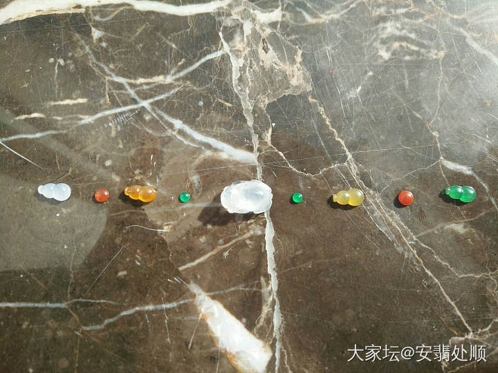 哪个排列顺序镶嵌手链好看_戒面翡翠