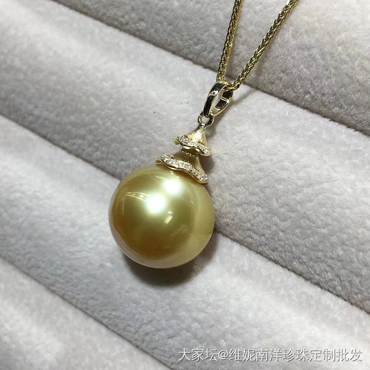 天然浓金珠吊坠 13-14mm. 超强光 无暇
18k金镶嵌钻石💎高端大气上档次_吊坠珍珠