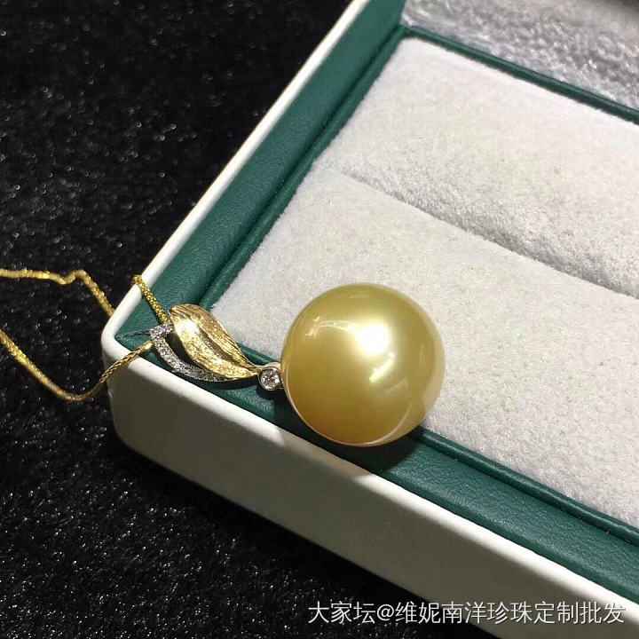 天然金珠吊坠 14-15mm. 几乎正圆  几乎无暇
    18k金镶嵌钻石💎..._吊坠珍珠