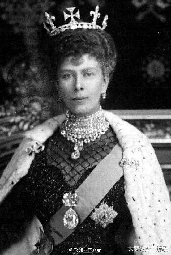 英国女王伊丽莎白二世的奶奶～狂热的珠宝爱好者_娱乐八卦