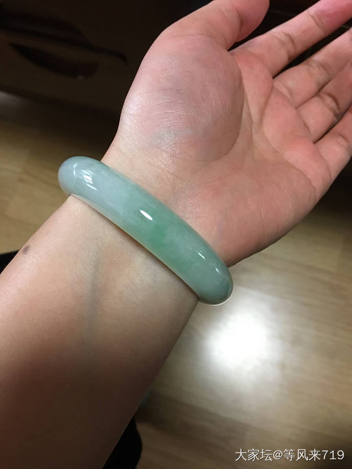 昨天买的镯子，小五大2开头，昆明购入_手镯翡翠