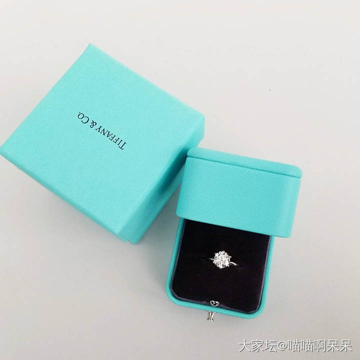 新鲜出炉的💍_戒指钻石
