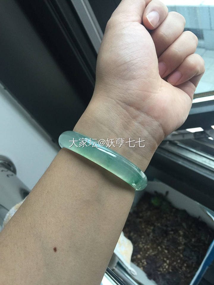 再也撸不下来的终身镯_手镯翡翠