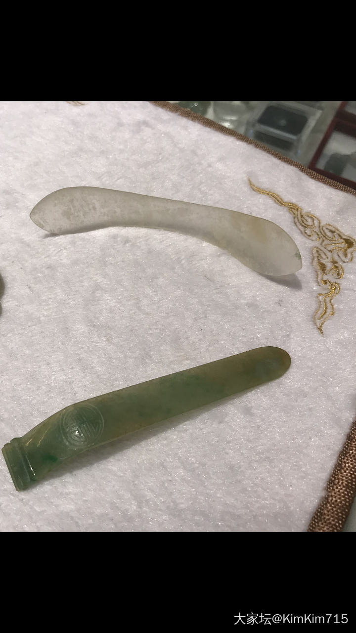 两支清代的玉簪，不知买哪支好，纠结中⋯⋯_古玩