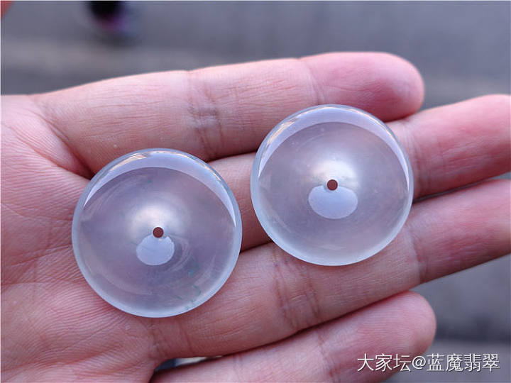 果冻种的一对翡翠平安扣，厚实种好形状好_平安扣翡翠