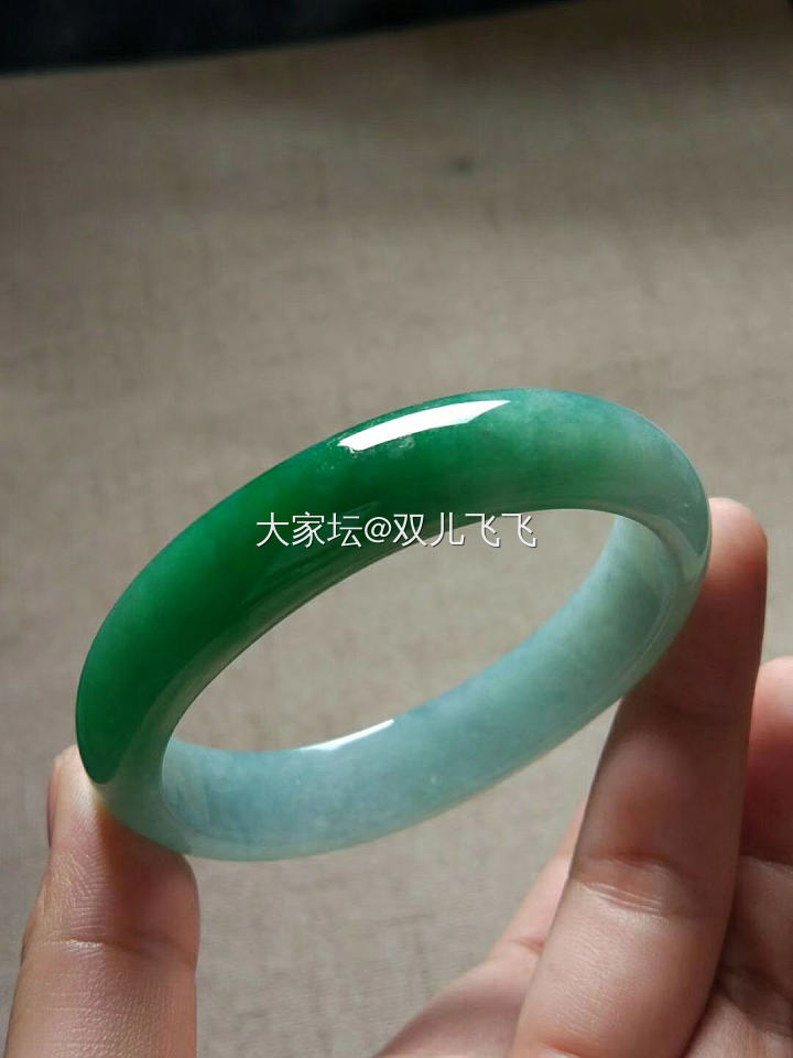 【双儿翡翠】辣绿贵妃_翡翠