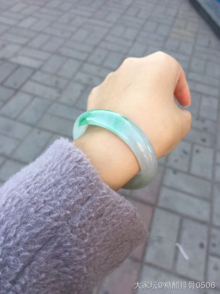 咸鱼这帮子写手们  哎！大家别吃药了！_翡翠