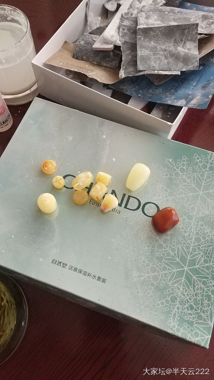 好久没有磨了，一下子磨了一对_打磨琥珀蜜蜡