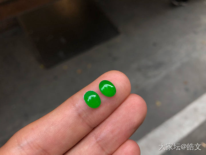 我喜欢出太阳的天气    特别是冬天   喝茶 晒太阳绝对一个享受_蛋面翡翠