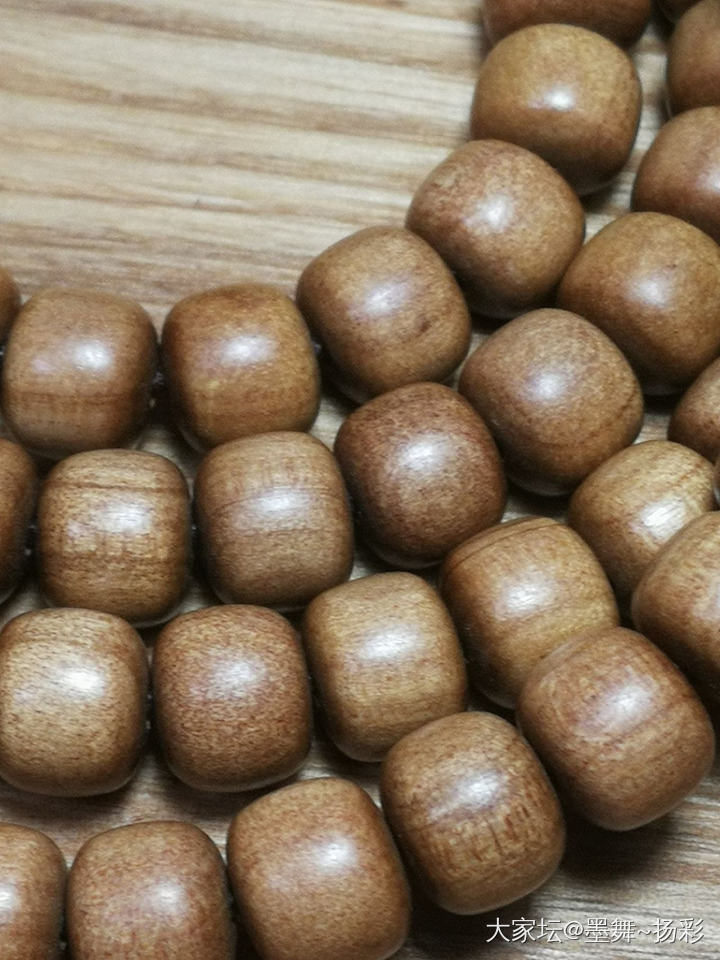 印度老山檀6*7_菩提子