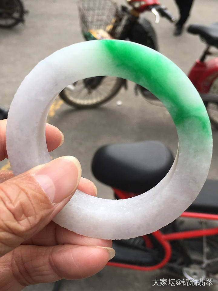 阳春加白雪_半成品手镯翡翠
