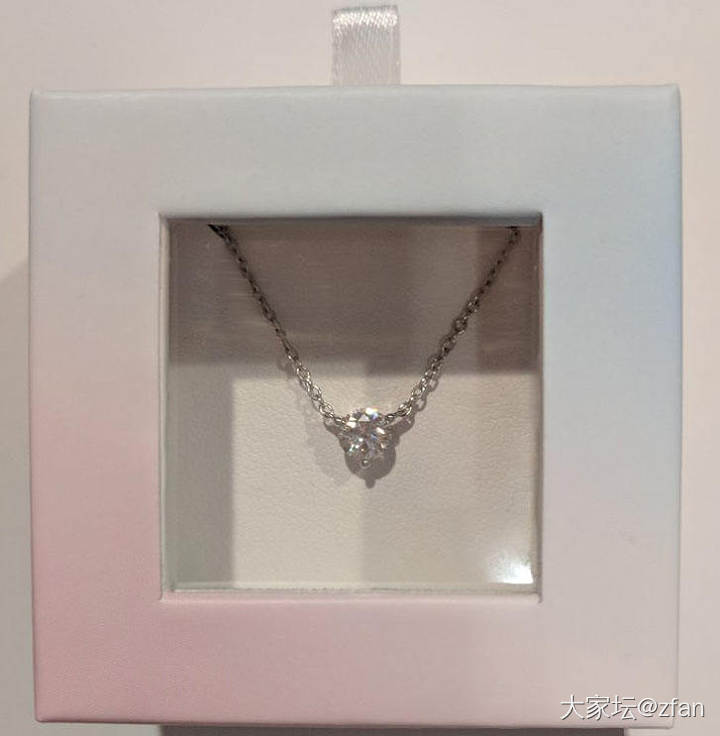 戴比尔斯的合成钻石今天周四在美国开卖，如果传到中国你会买吗？_钻石